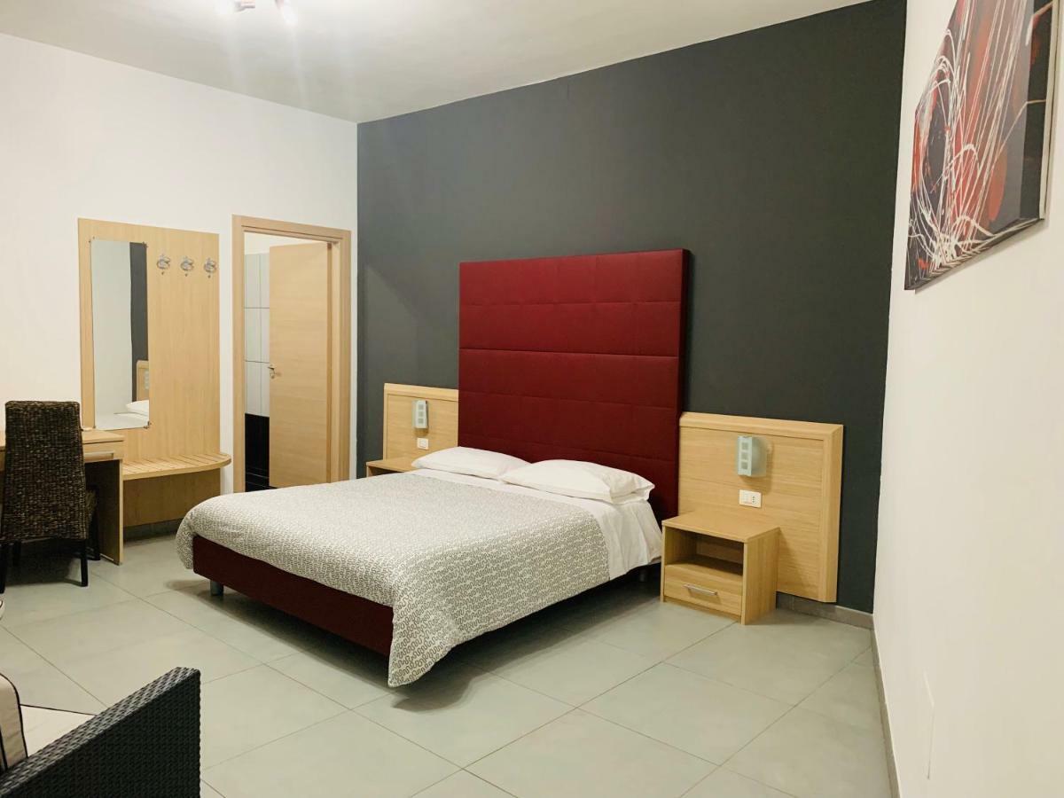Parco Degli Ulivi Hotel Mirabella Imbaccari Kültér fotó